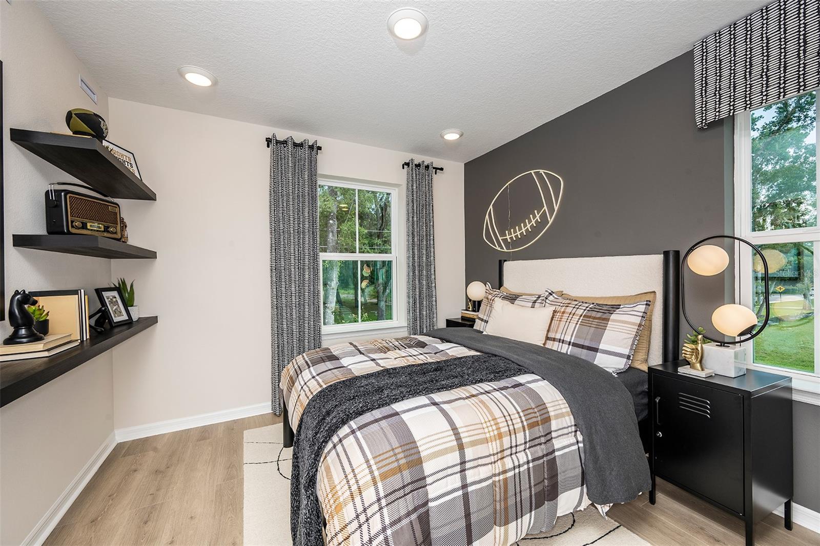 Image 16 of 17 For 671 Clark Street