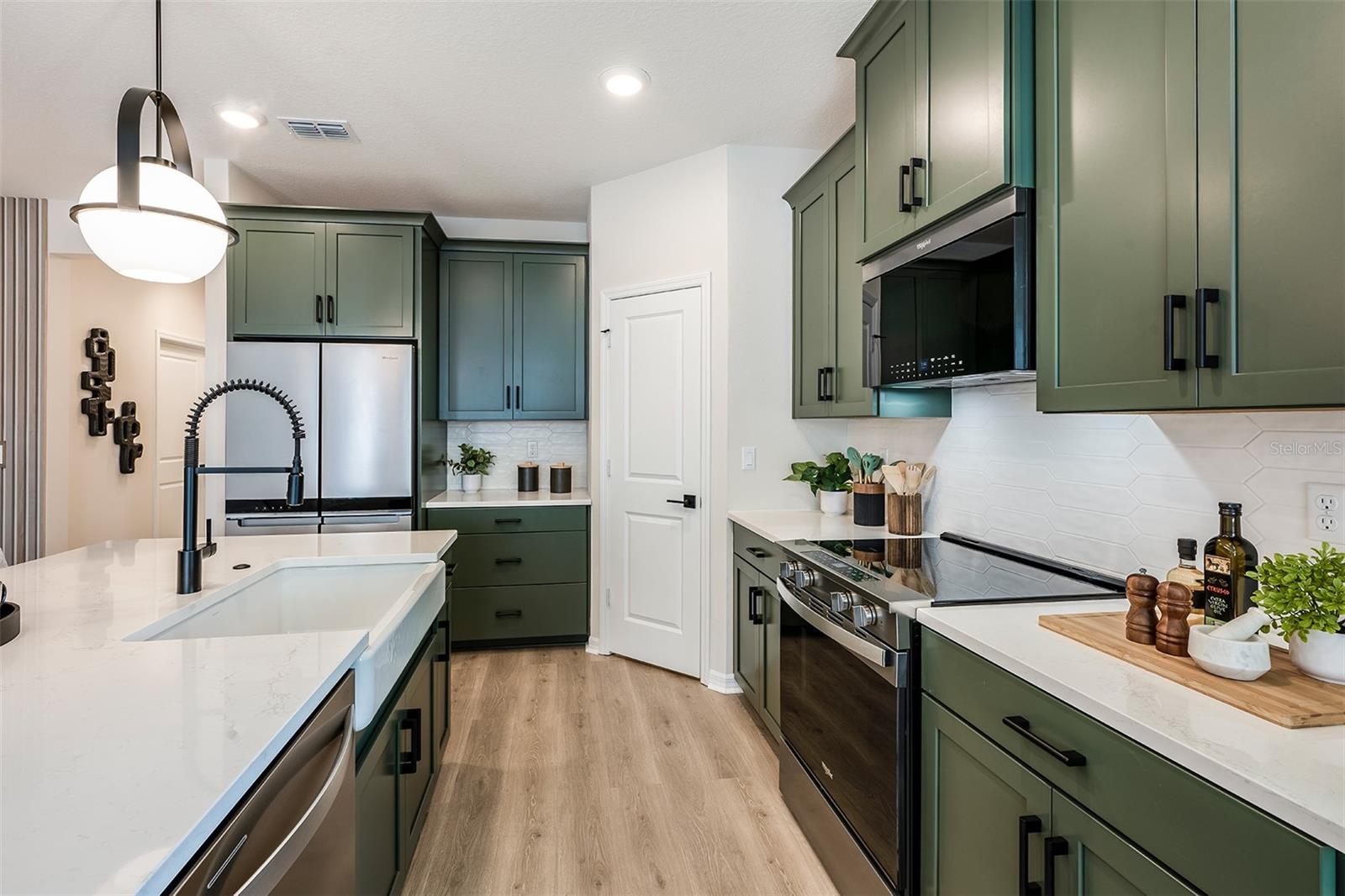 Image 3 of 17 For 671 Clark Street