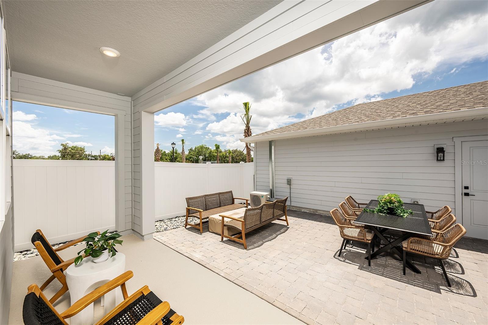 Image 6 of 17 For 671 Clark Street