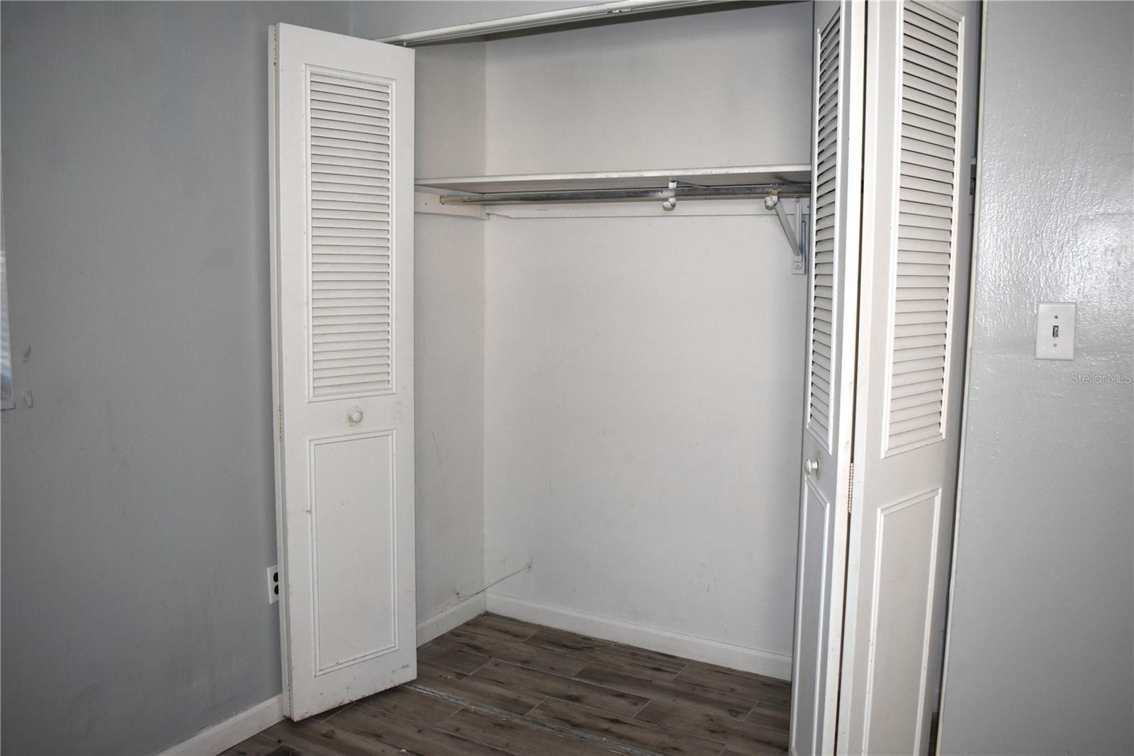 Image 12 of 16 For 5920 Riviera Drive