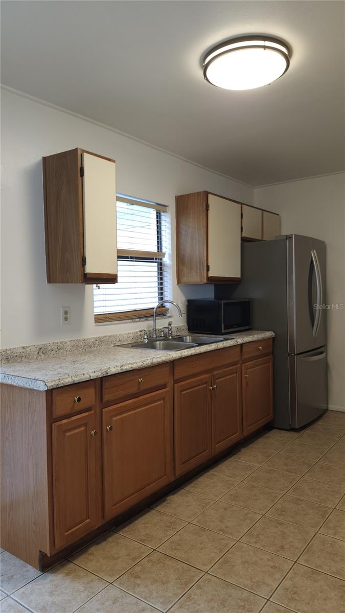 Image 11 of 30 For 1737 Shady Ridge Court 231