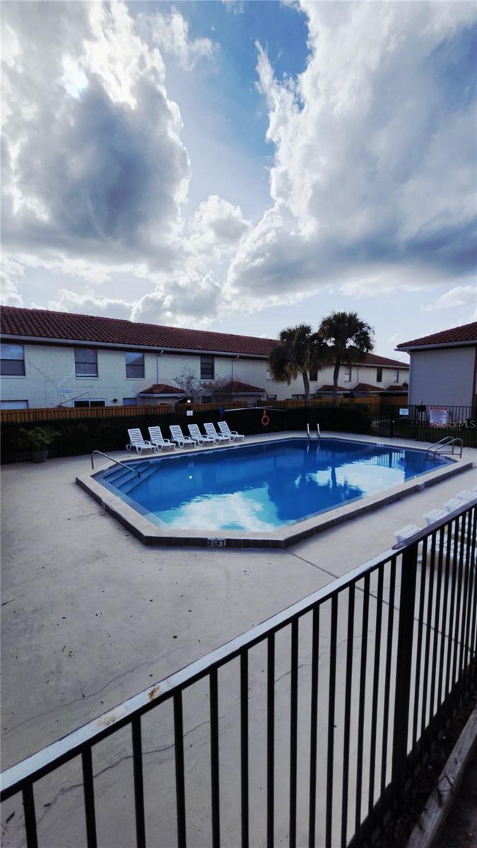 Image 5 of 30 For 1737 Shady Ridge Court 231