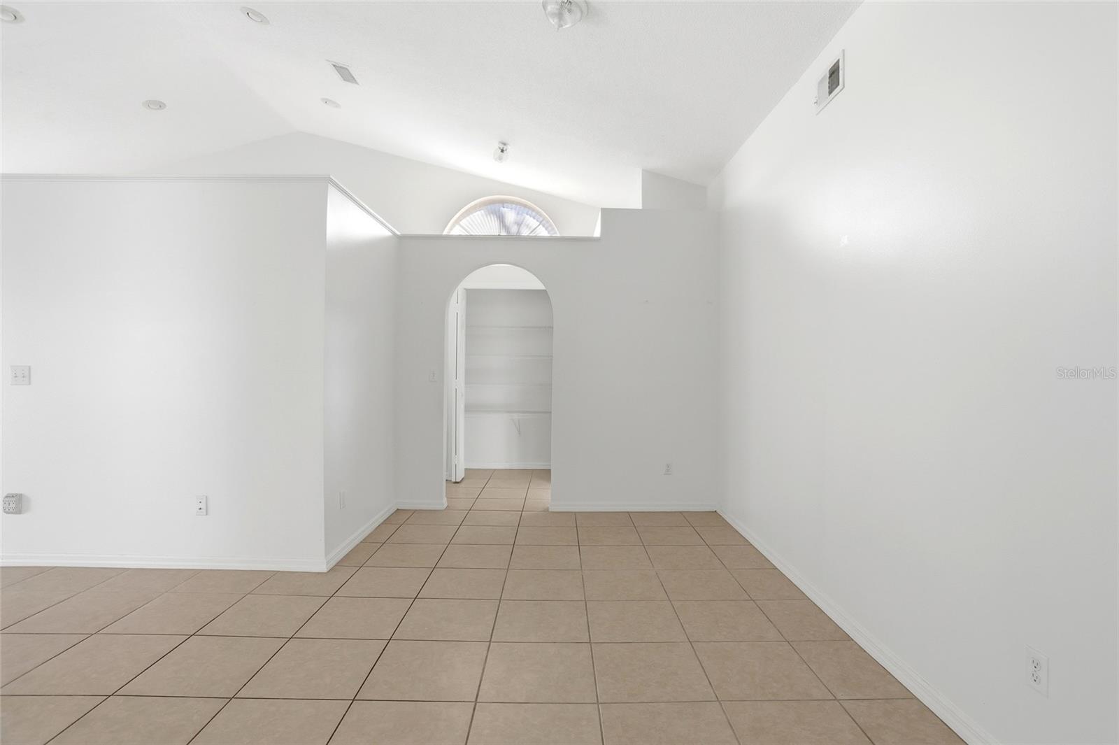 Image 13 of 48 For 206 Rochester Loop