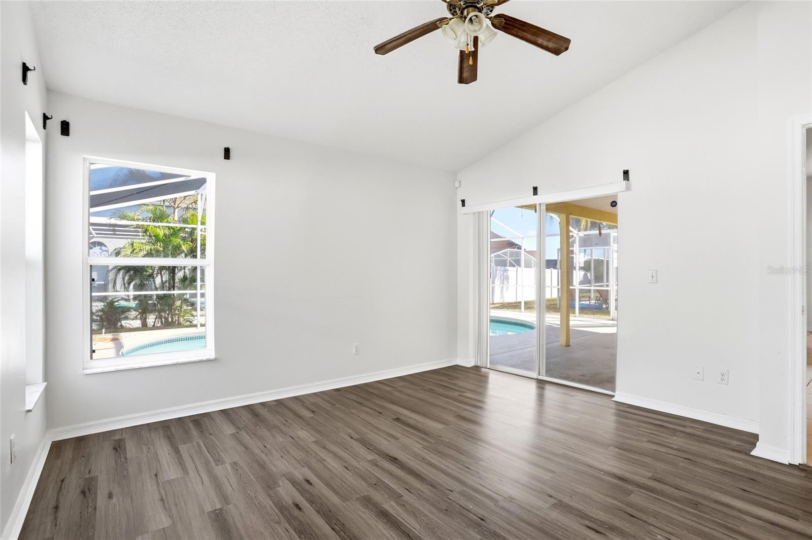 Image 17 of 48 For 206 Rochester Loop