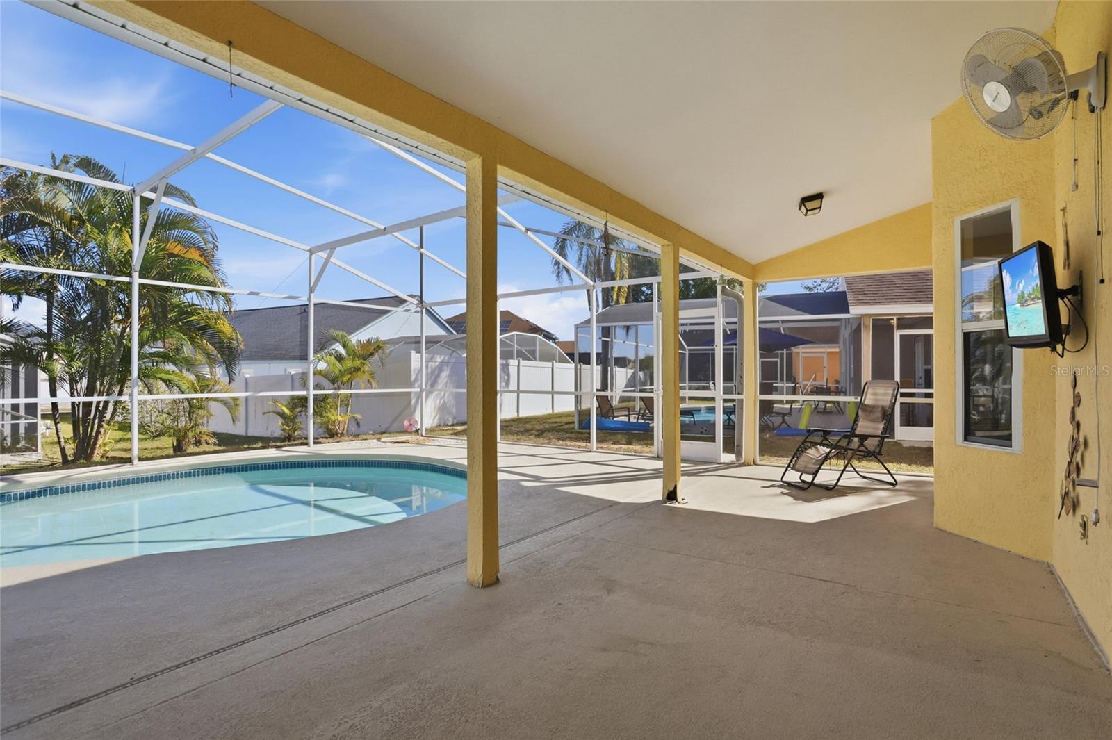 Image 31 of 48 For 206 Rochester Loop