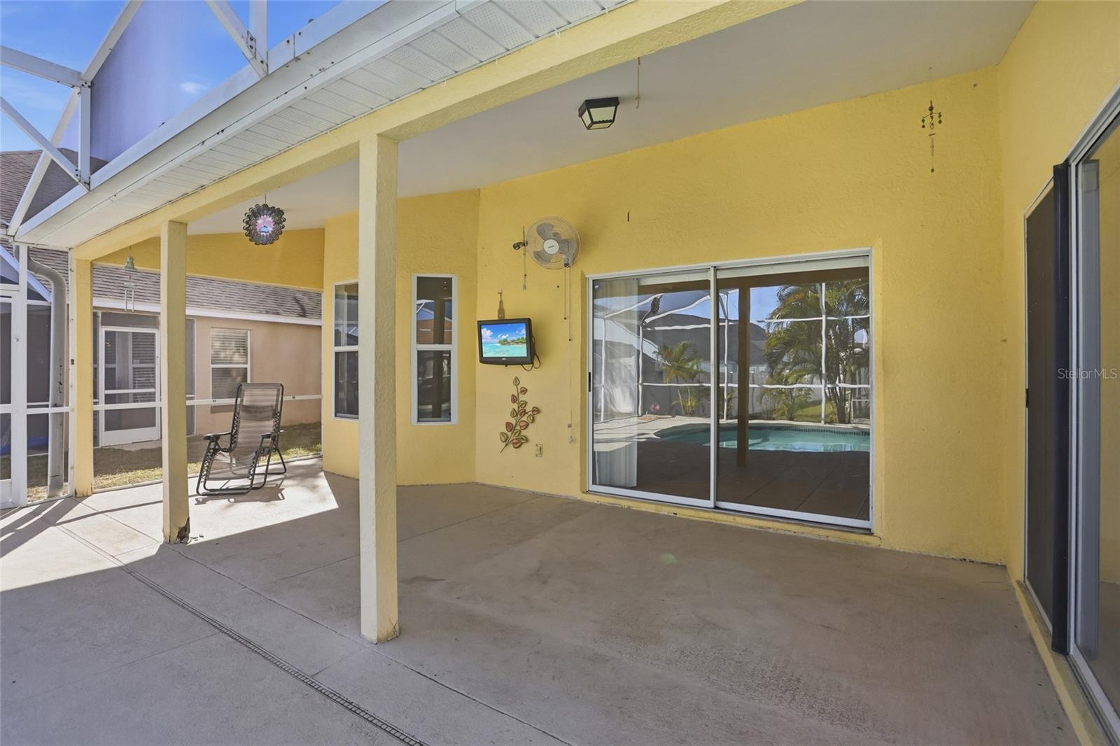 Image 33 of 48 For 206 Rochester Loop