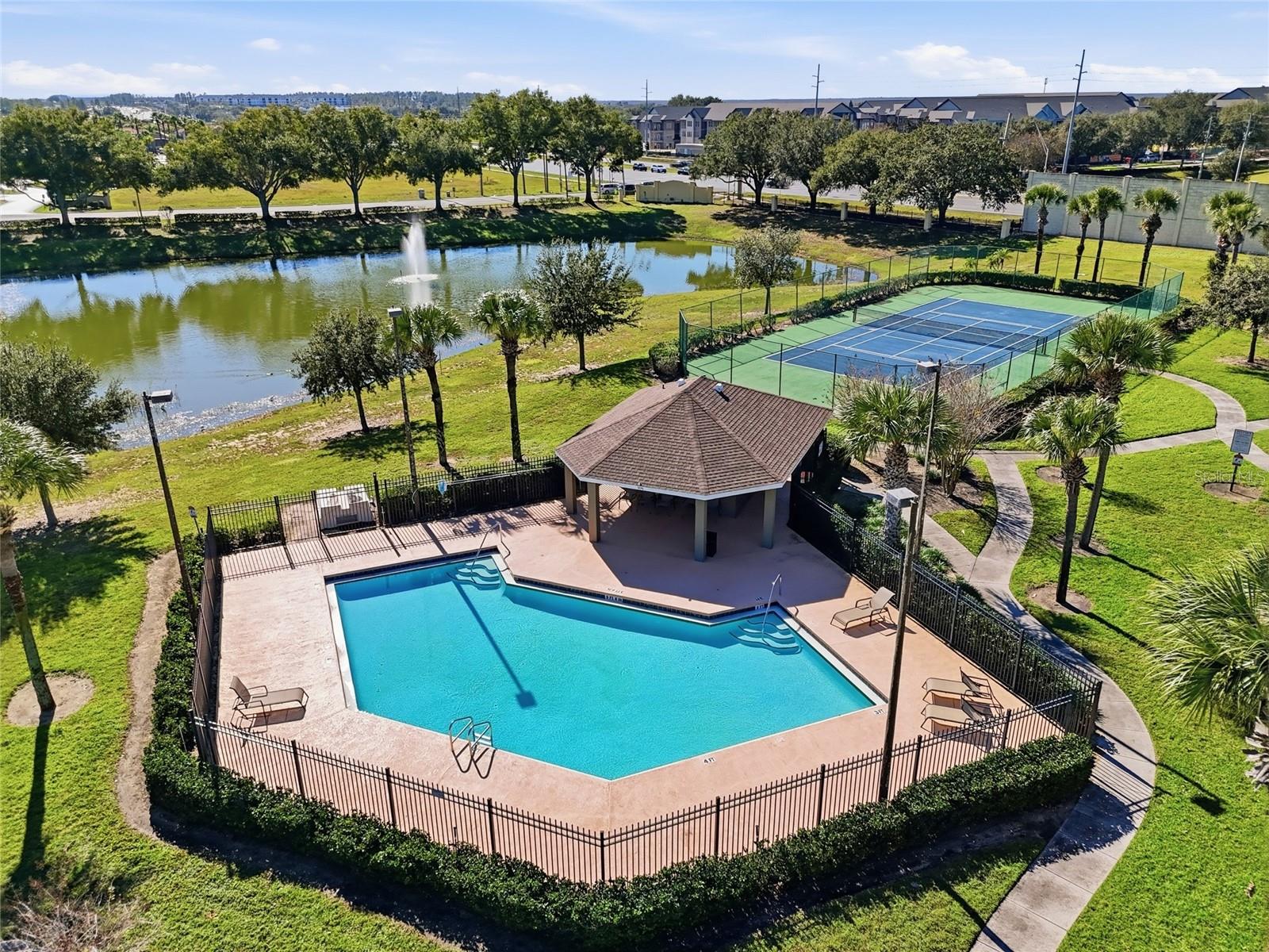 Image 44 of 48 For 206 Rochester Loop