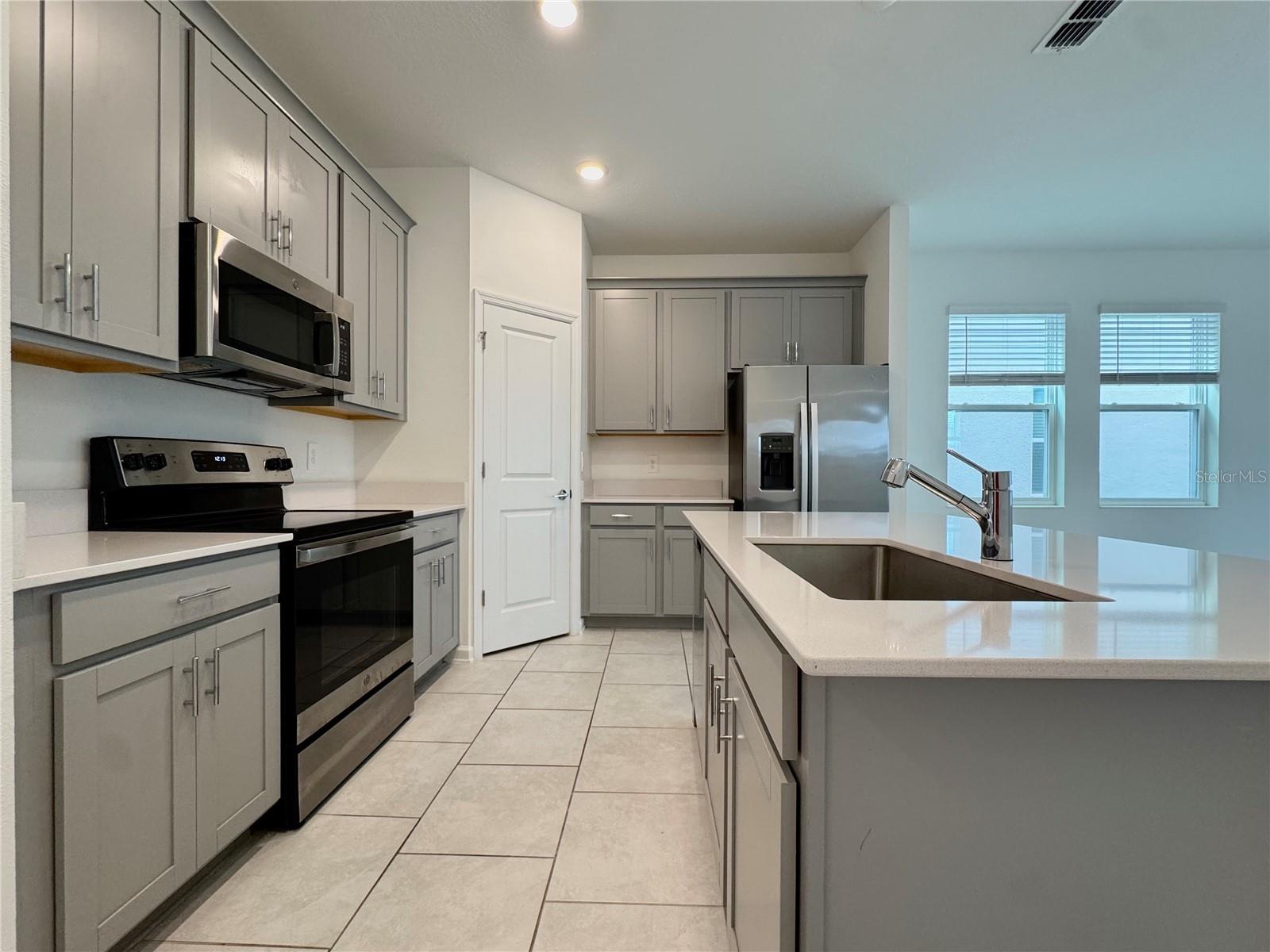 Image 7 of 26 For 6473 Pine Warbler Way