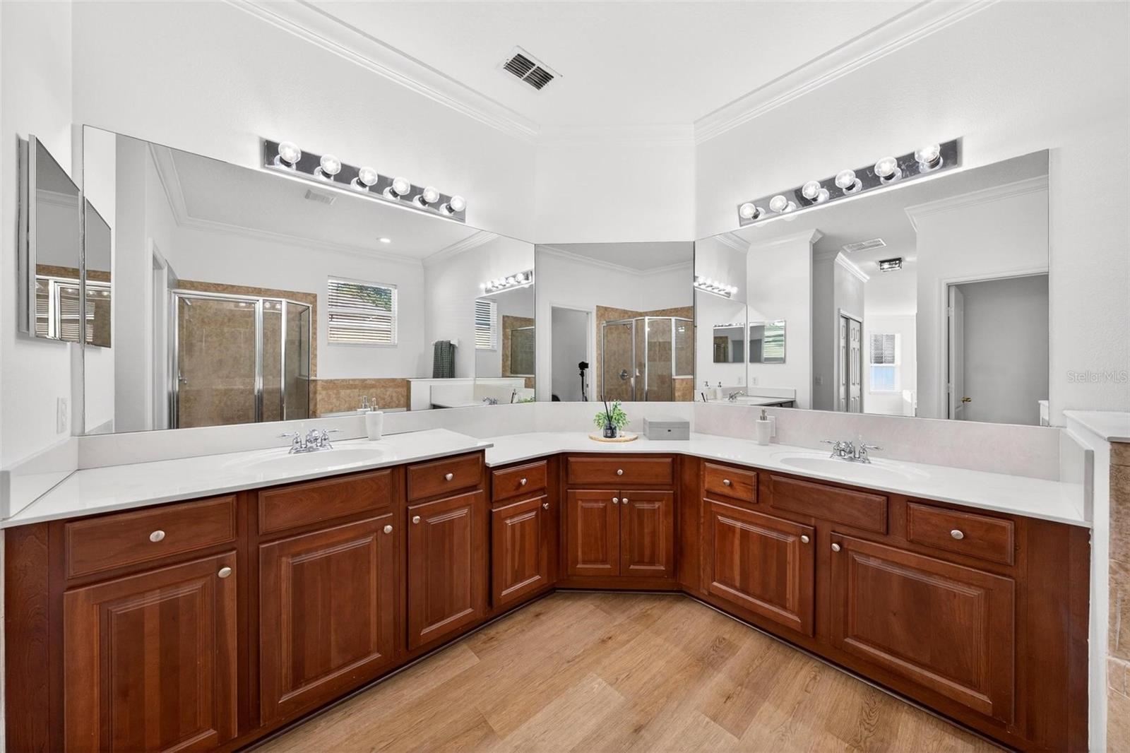 Image 28 of 90 For 3278 Fawnwood Drive