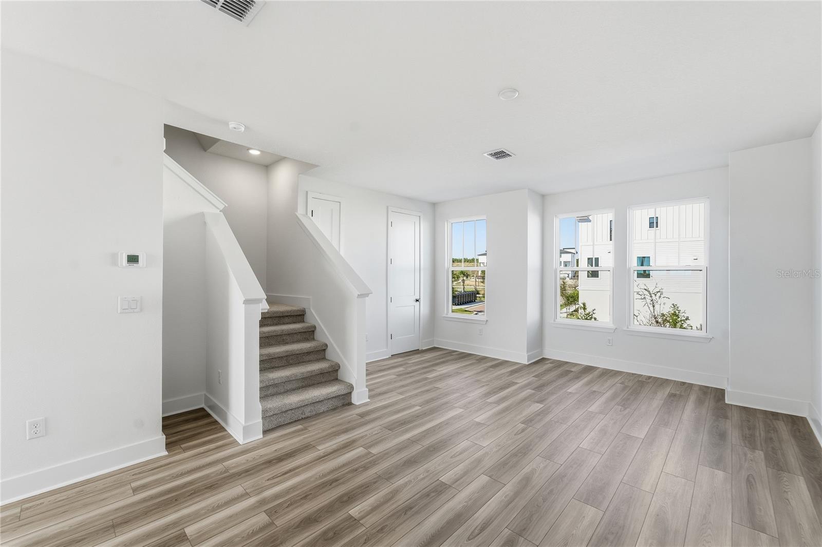 Image 11 of 28 For 15058 Grove Lake Drive