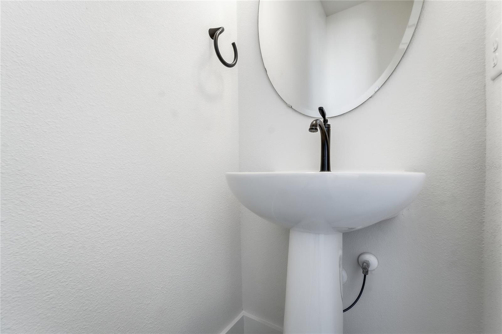 Image 14 of 28 For 15058 Grove Lake Drive