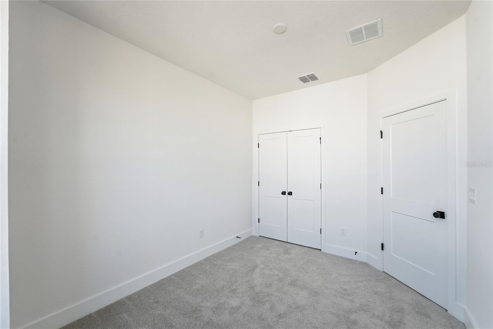 Image 22 of 28 For 15058 Grove Lake Drive