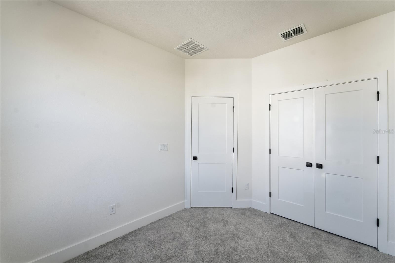 Image 24 of 28 For 15058 Grove Lake Drive