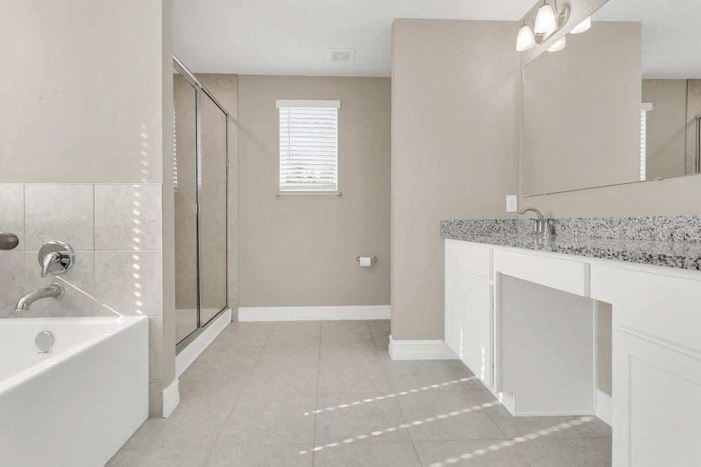 Image 20 of 36 For 807 Glen Creek Court