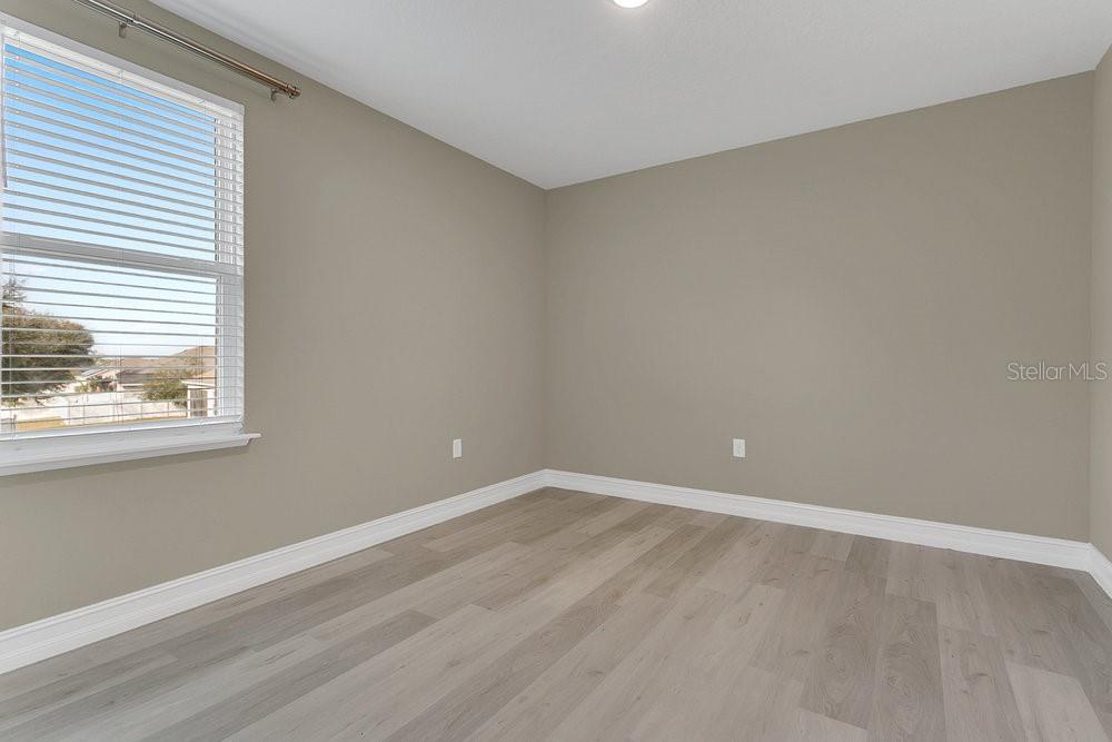 Image 23 of 36 For 807 Glen Creek Court