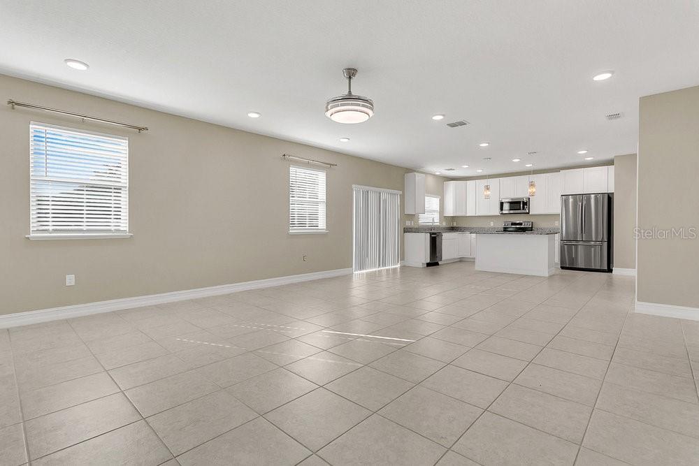 Image 9 of 36 For 807 Glen Creek Court