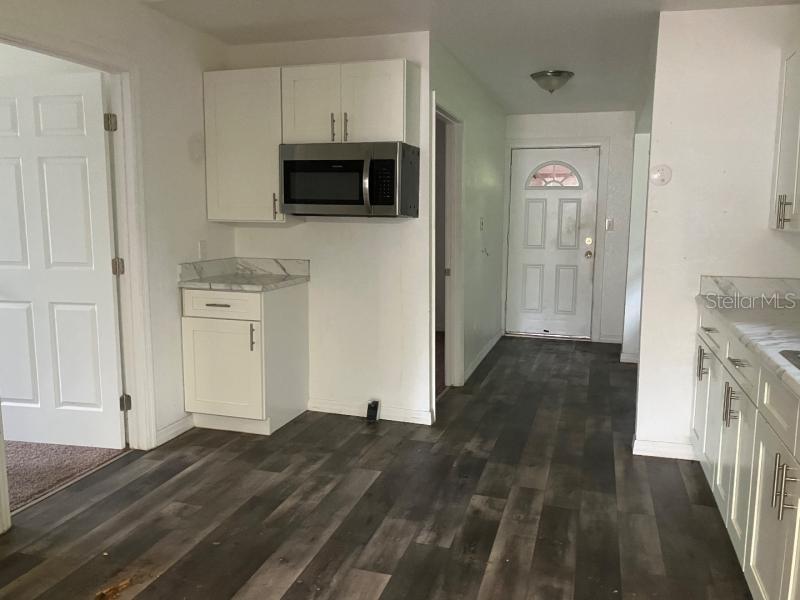 Image 4 of 11 For 528 Church Street