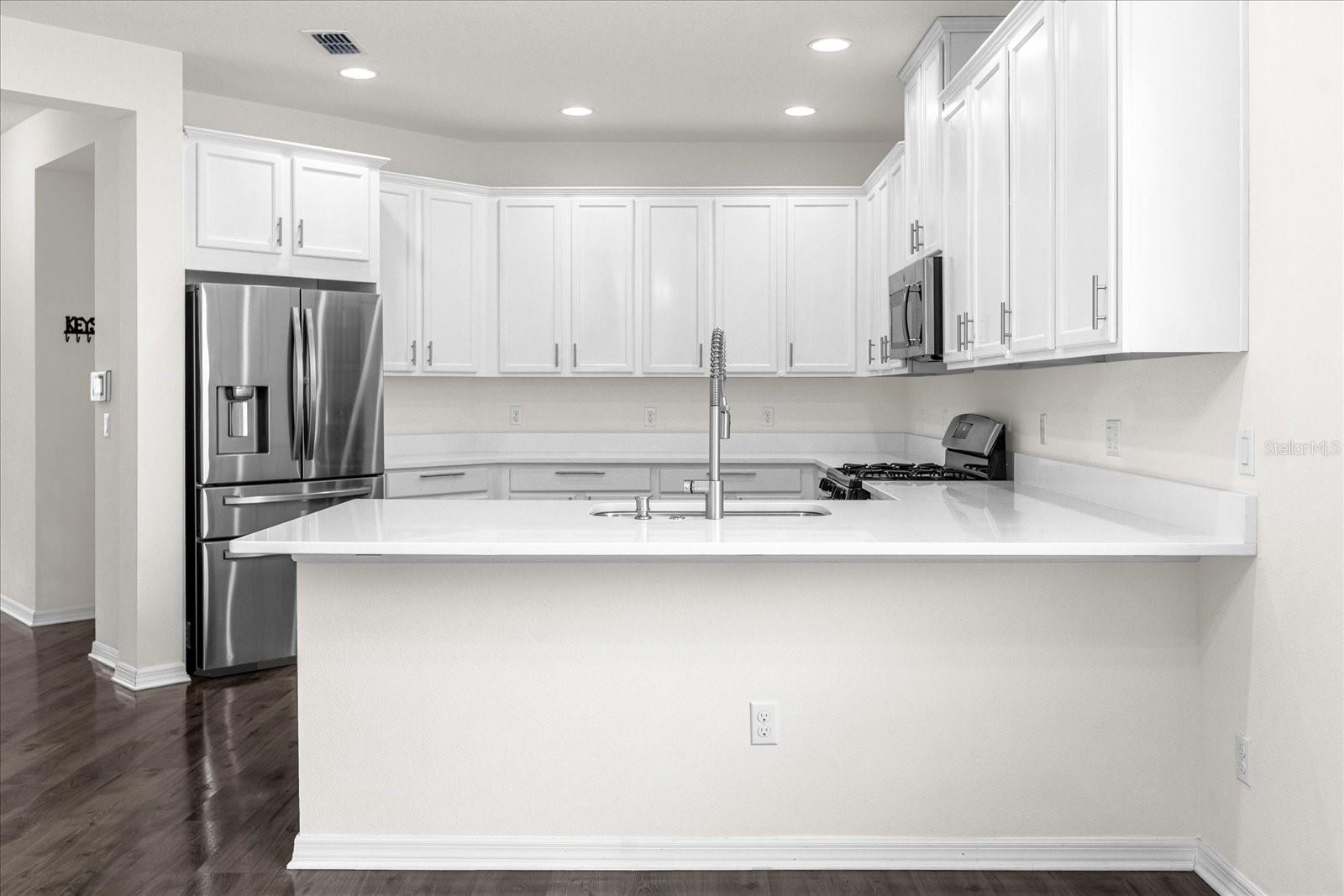 Image 37 of 53 For 2438 Pearl Cider St