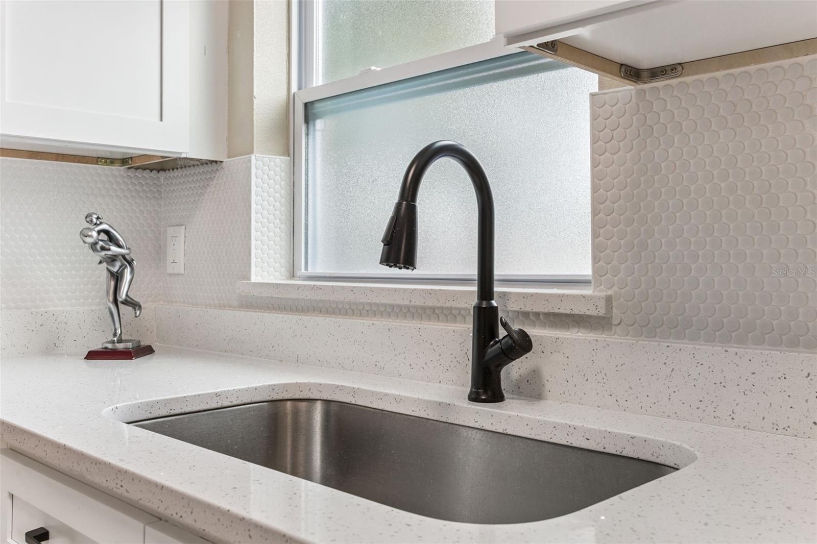 Image 16 of 52 For 3033 Sutton Drive