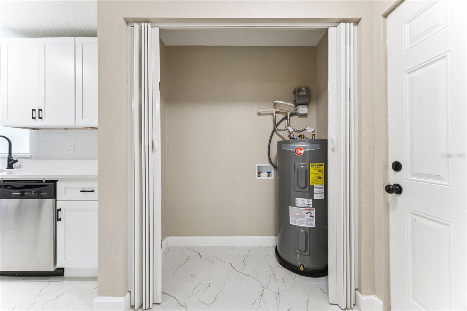 Image 20 of 52 For 3033 Sutton Drive