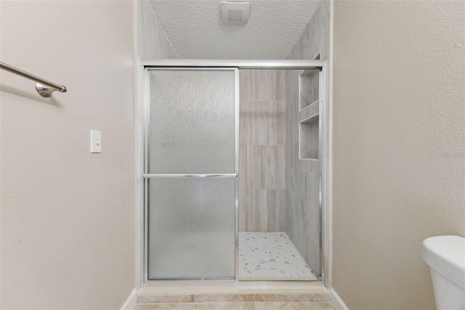 Image 31 of 52 For 3033 Sutton Drive