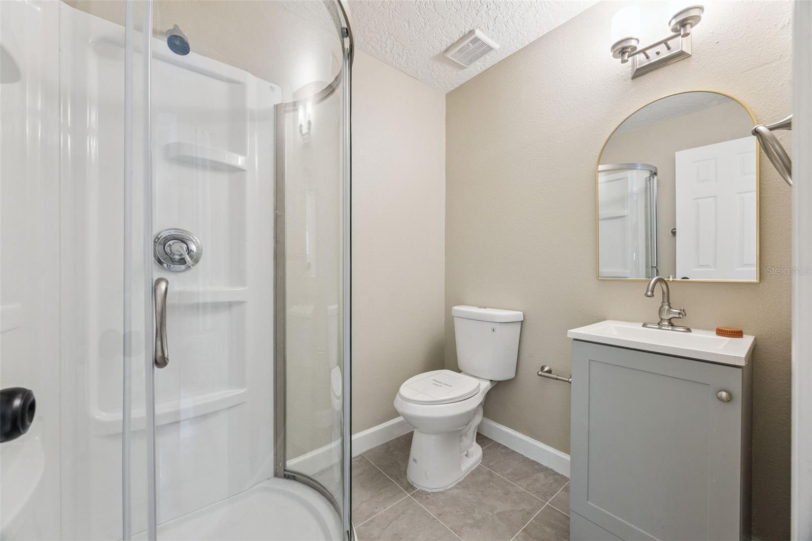 Image 35 of 52 For 3033 Sutton Drive