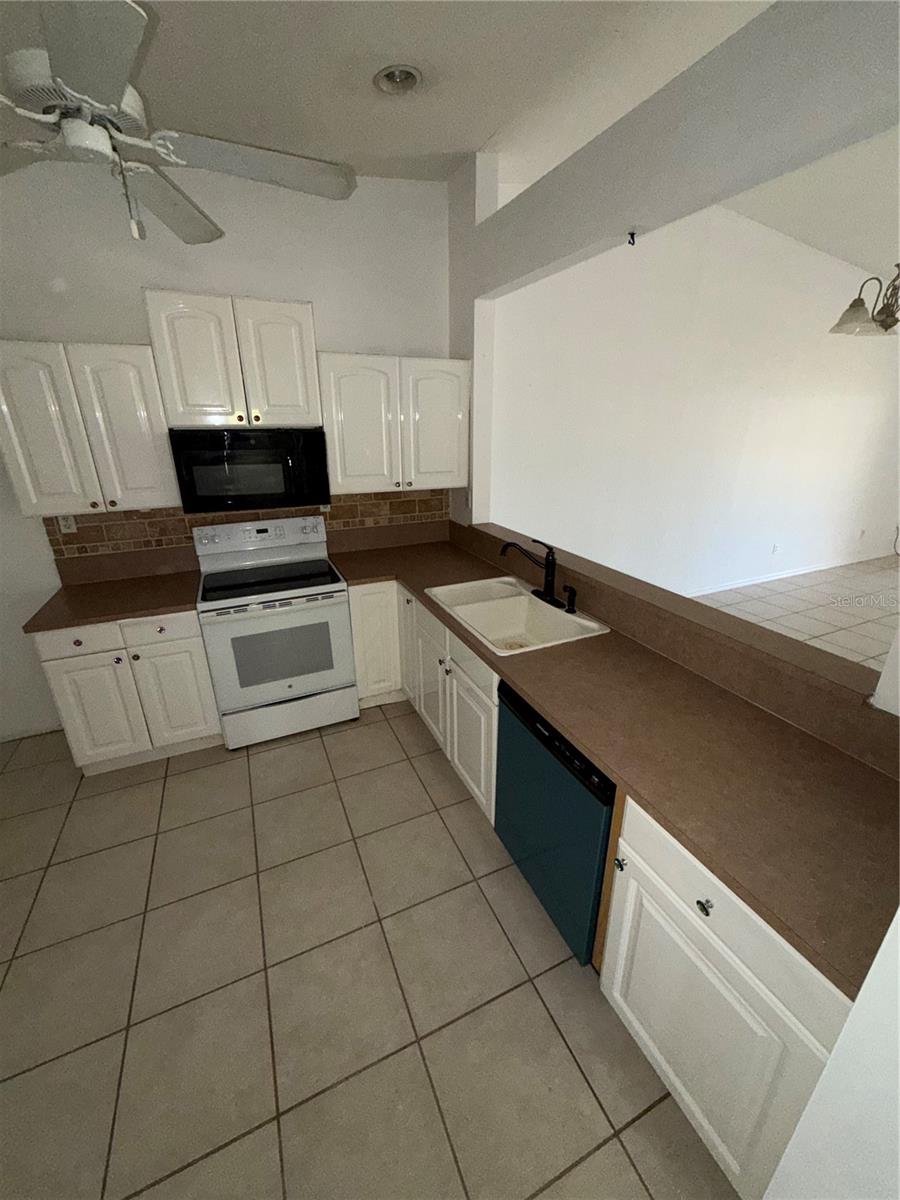 Image 19 of 28 For 4892 Jordan Avenue S