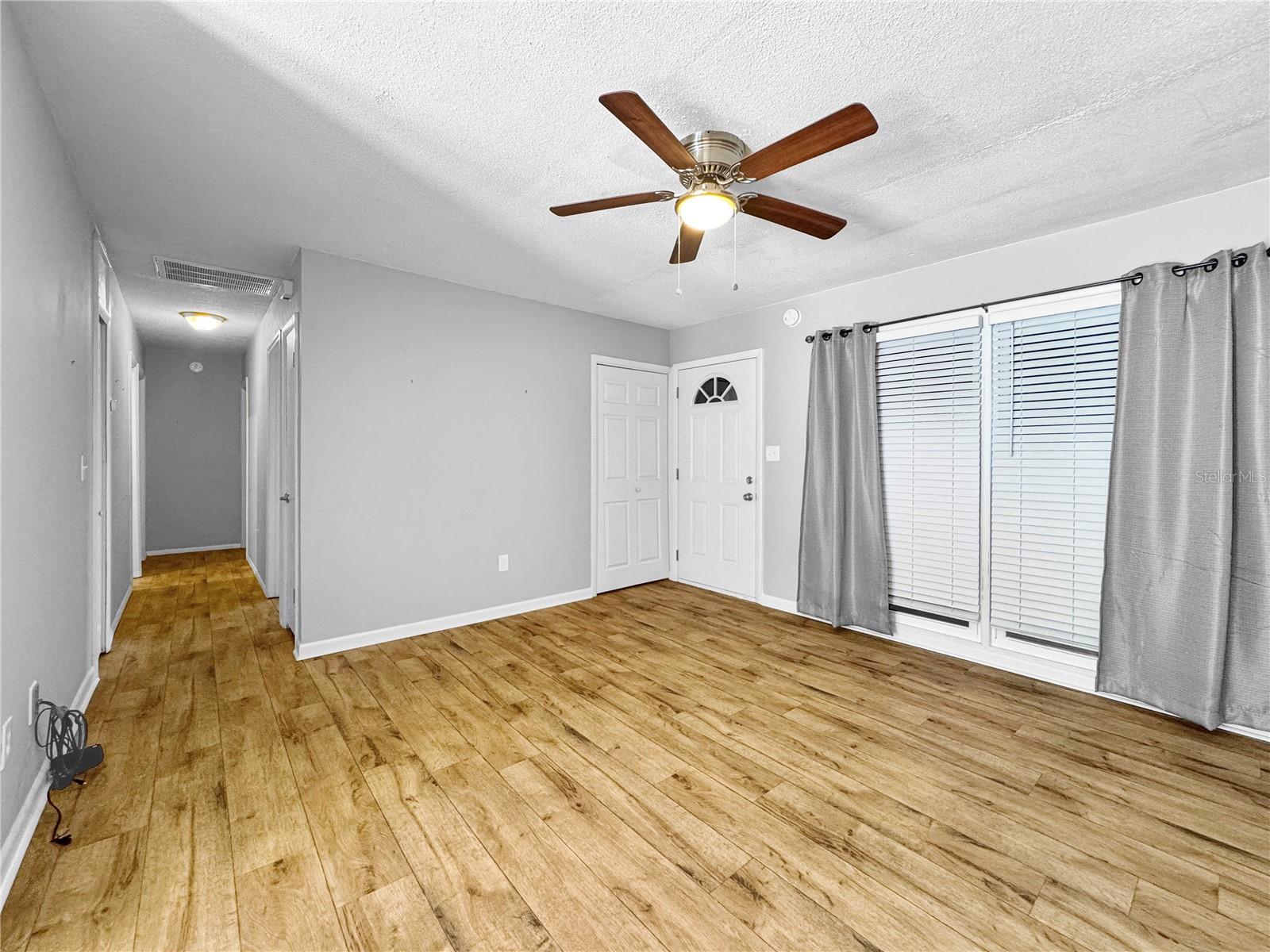 Image 16 of 26 For 1003 County Road 17a W