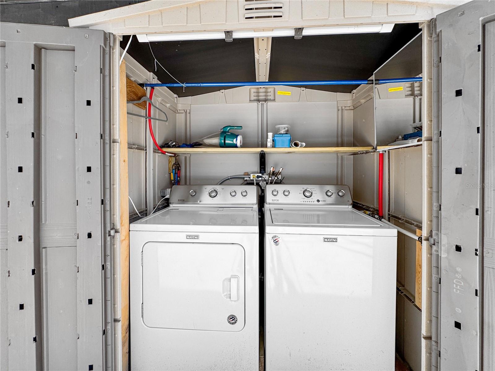 Image 21 of 26 For 1003 County Road 17a W