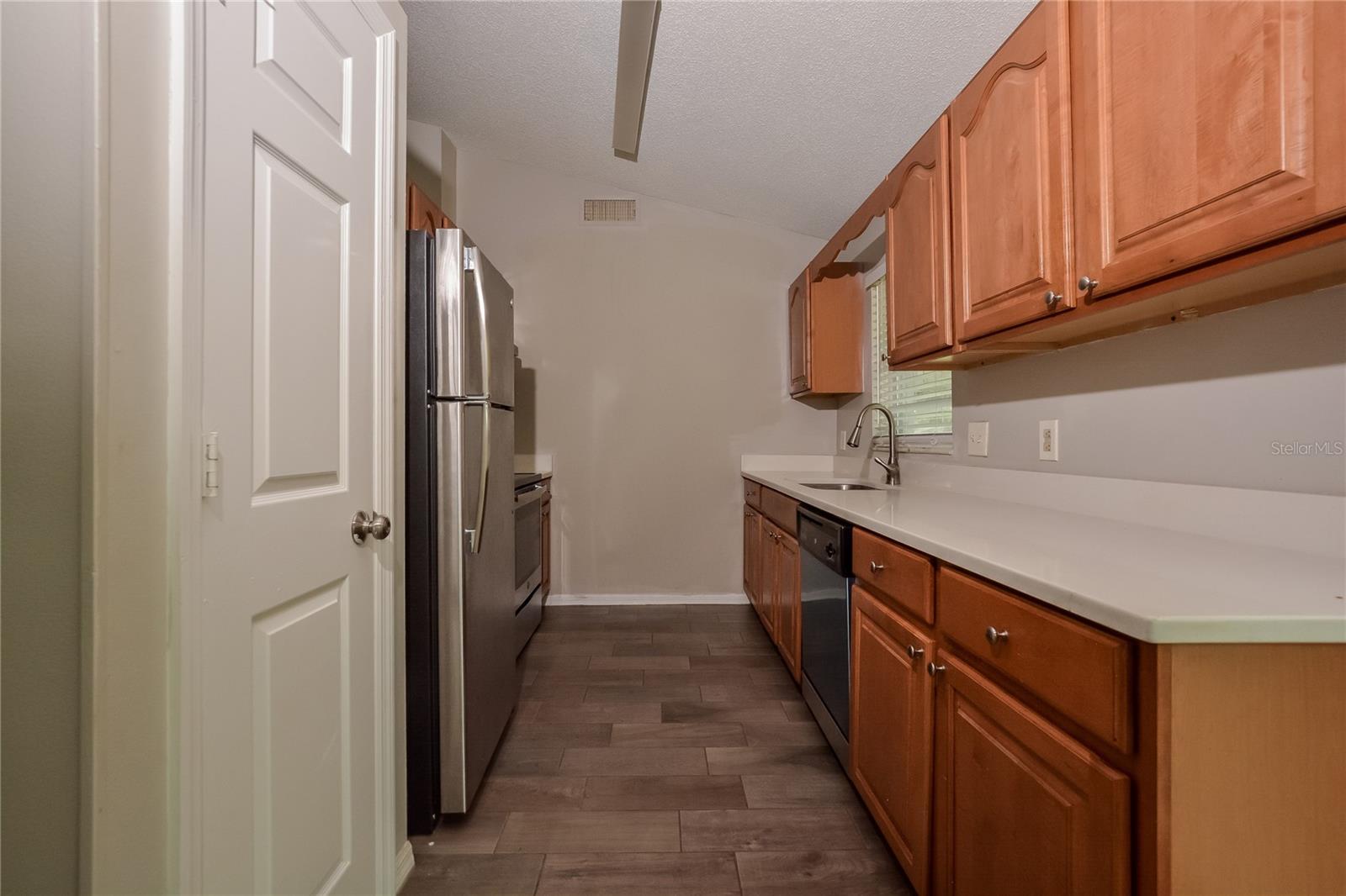 Image 6 of 16 For 1604 Blackberry Court