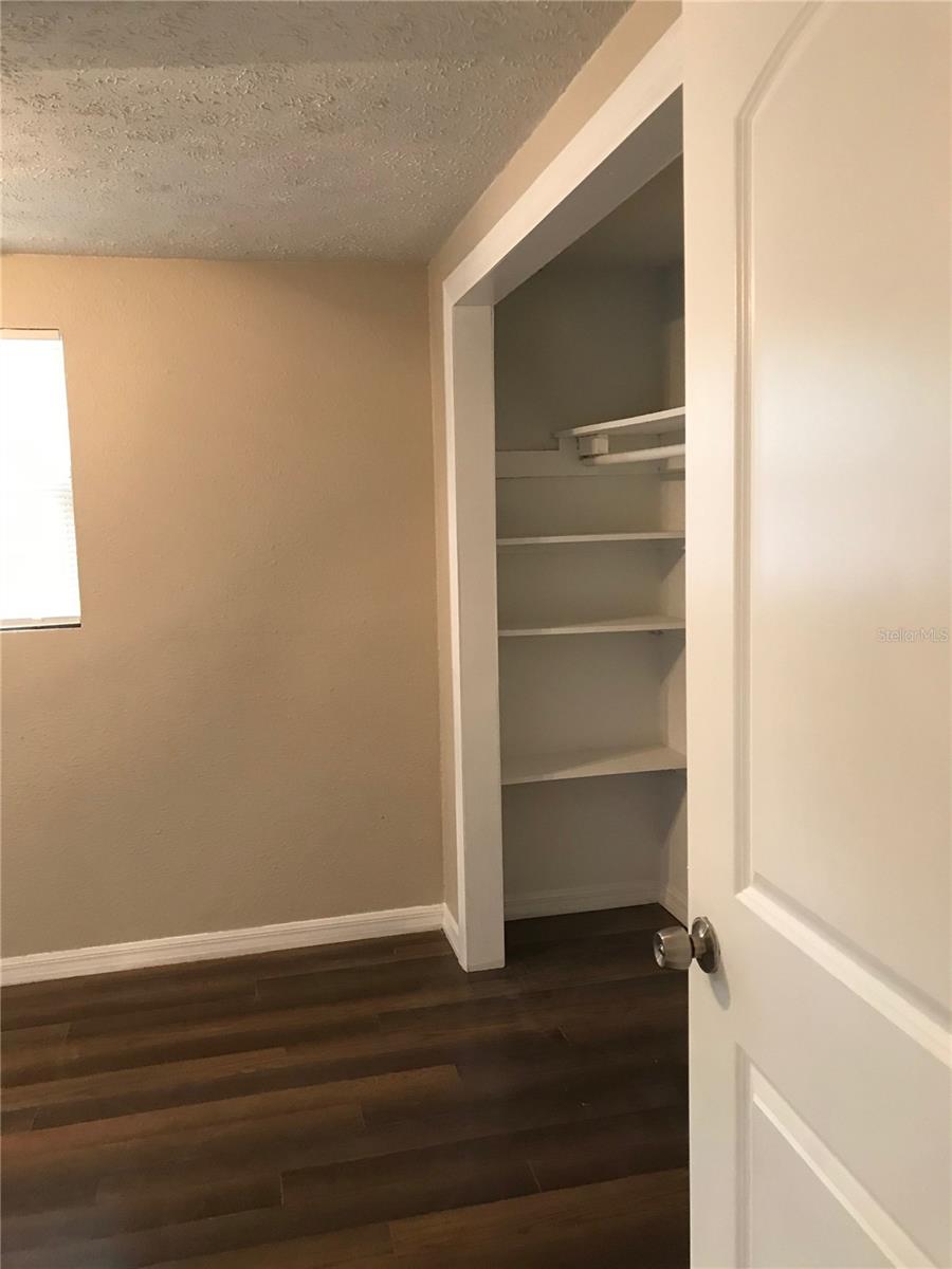 Listing photo id 21 for 4140 Las Vegas Drive