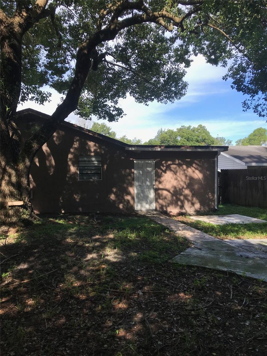 Listing photo id 40 for 4140 Las Vegas Drive