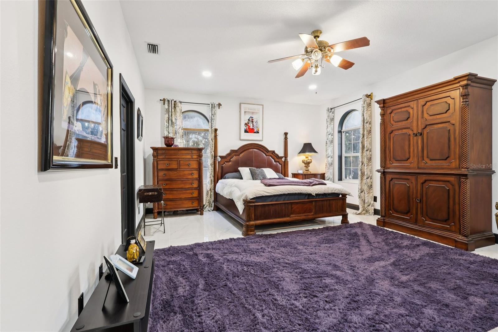 Image 31 of 68 For 16400 Lakeshore Drive