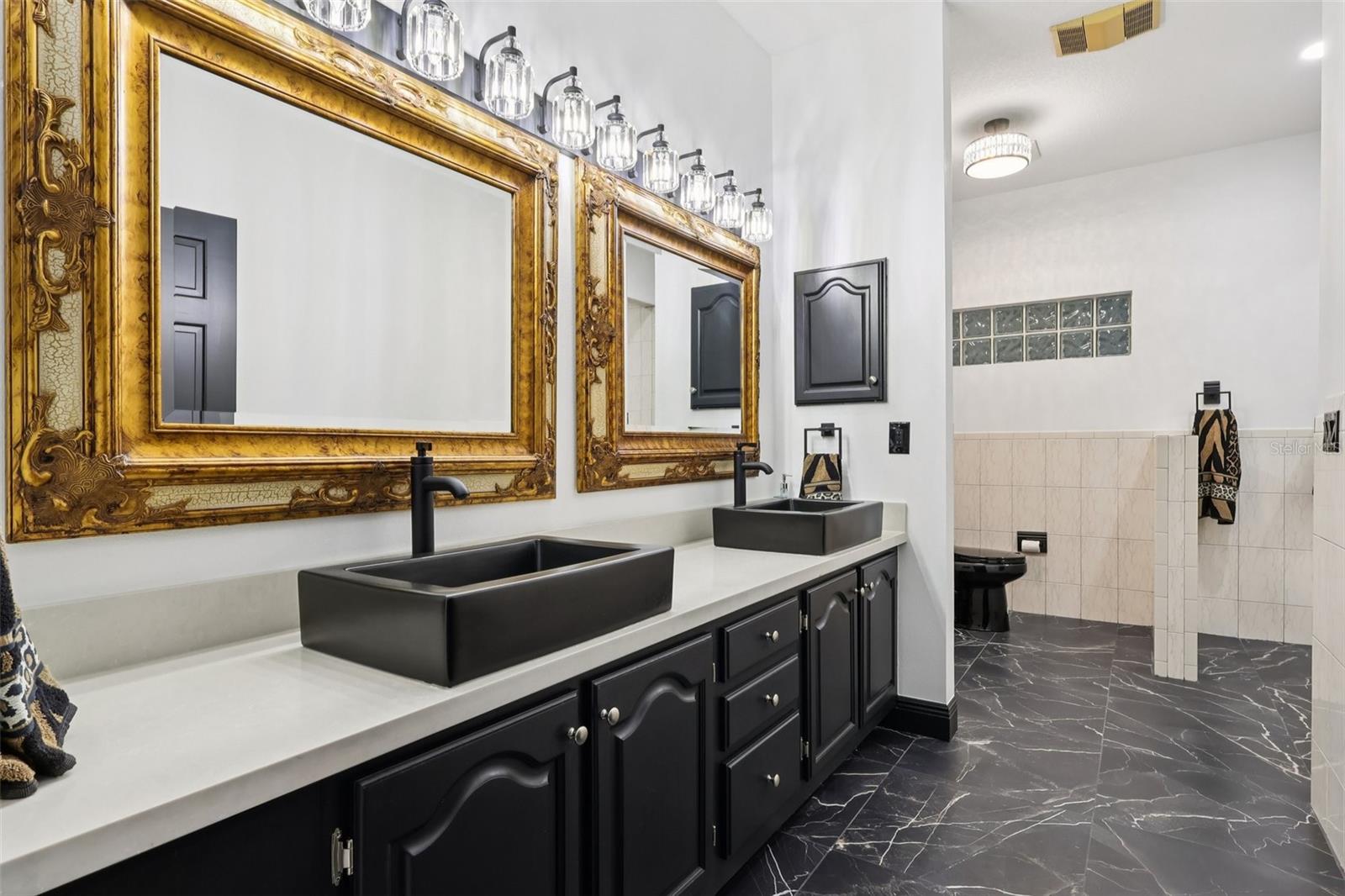 Image 33 of 68 For 16400 Lakeshore Drive