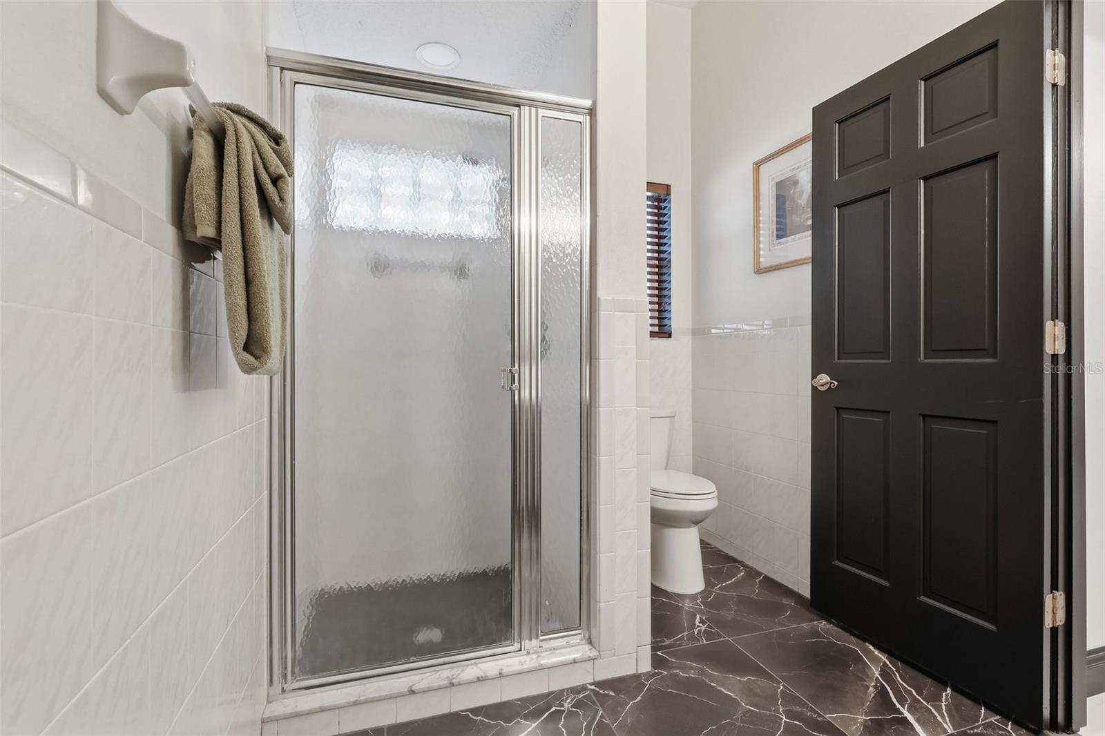 Image 37 of 68 For 16400 Lakeshore Drive