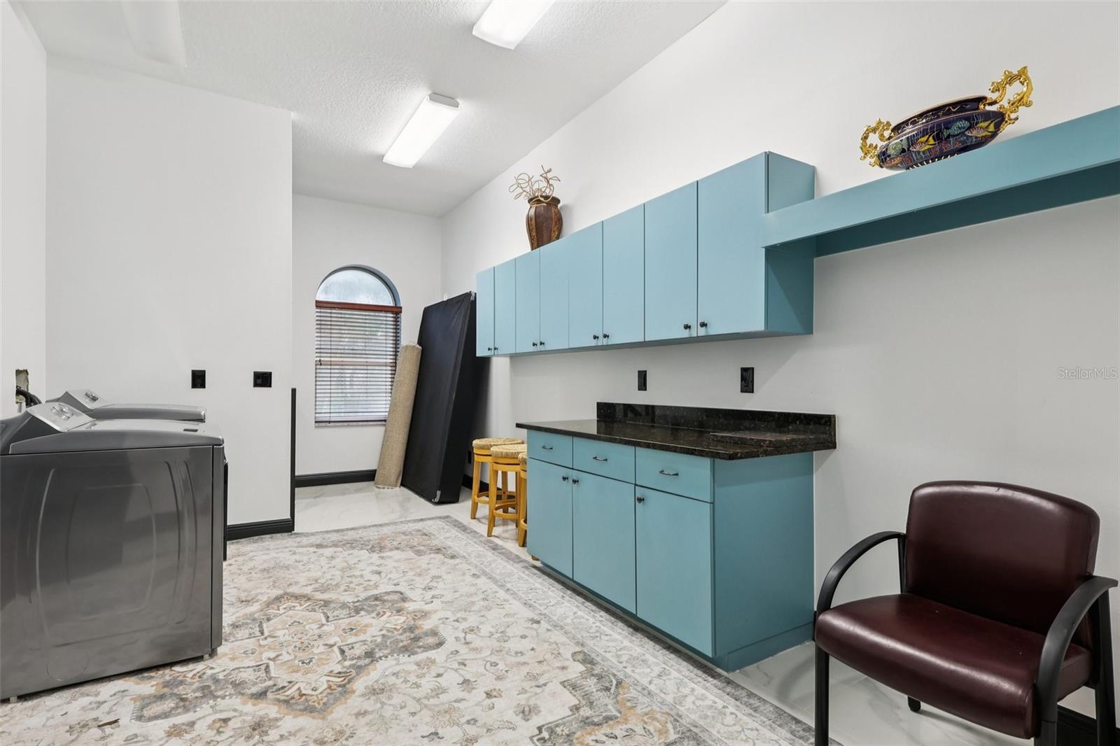 Image 46 of 68 For 16400 Lakeshore Drive