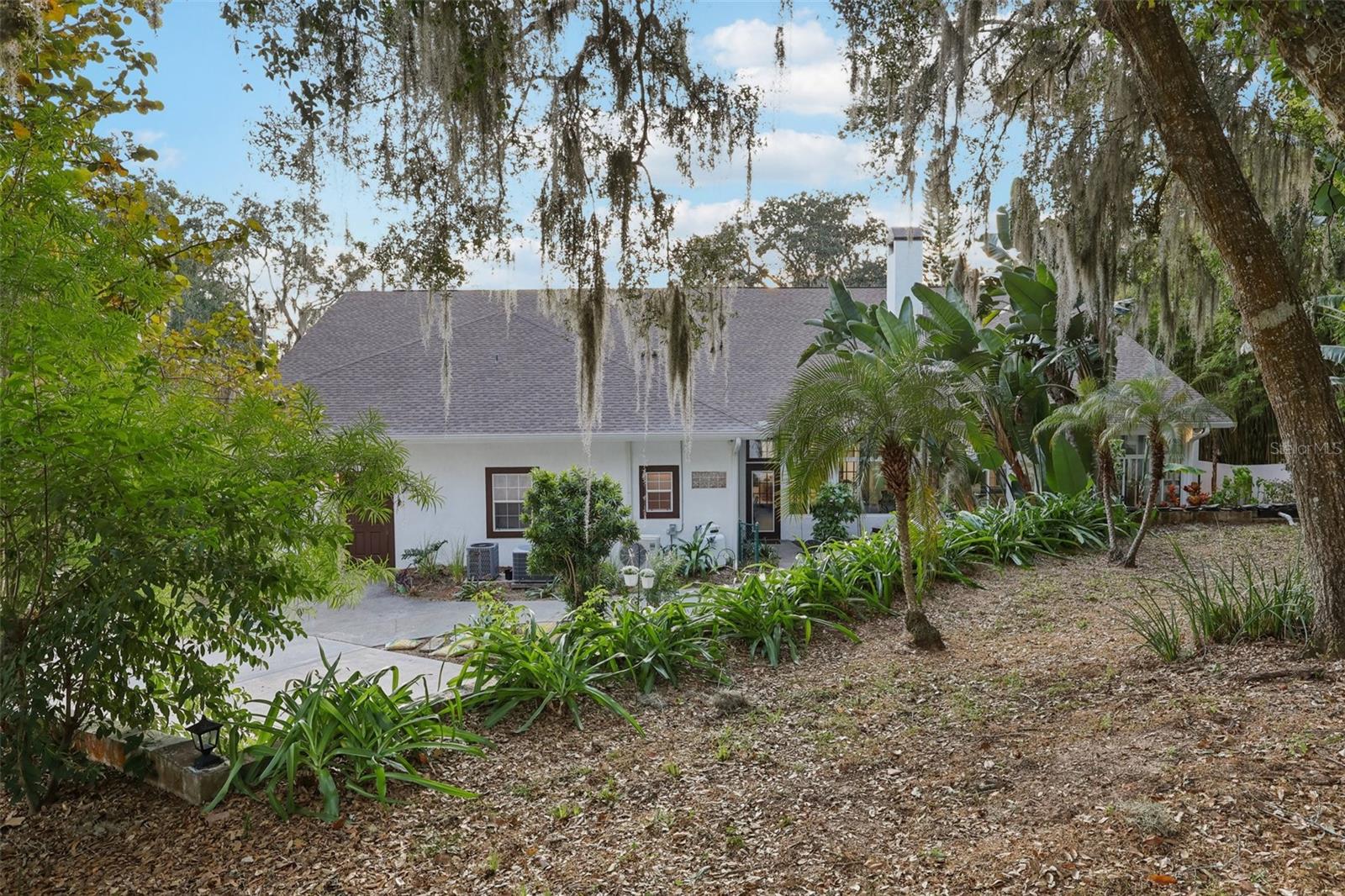 Image 51 of 68 For 16400 Lakeshore Drive