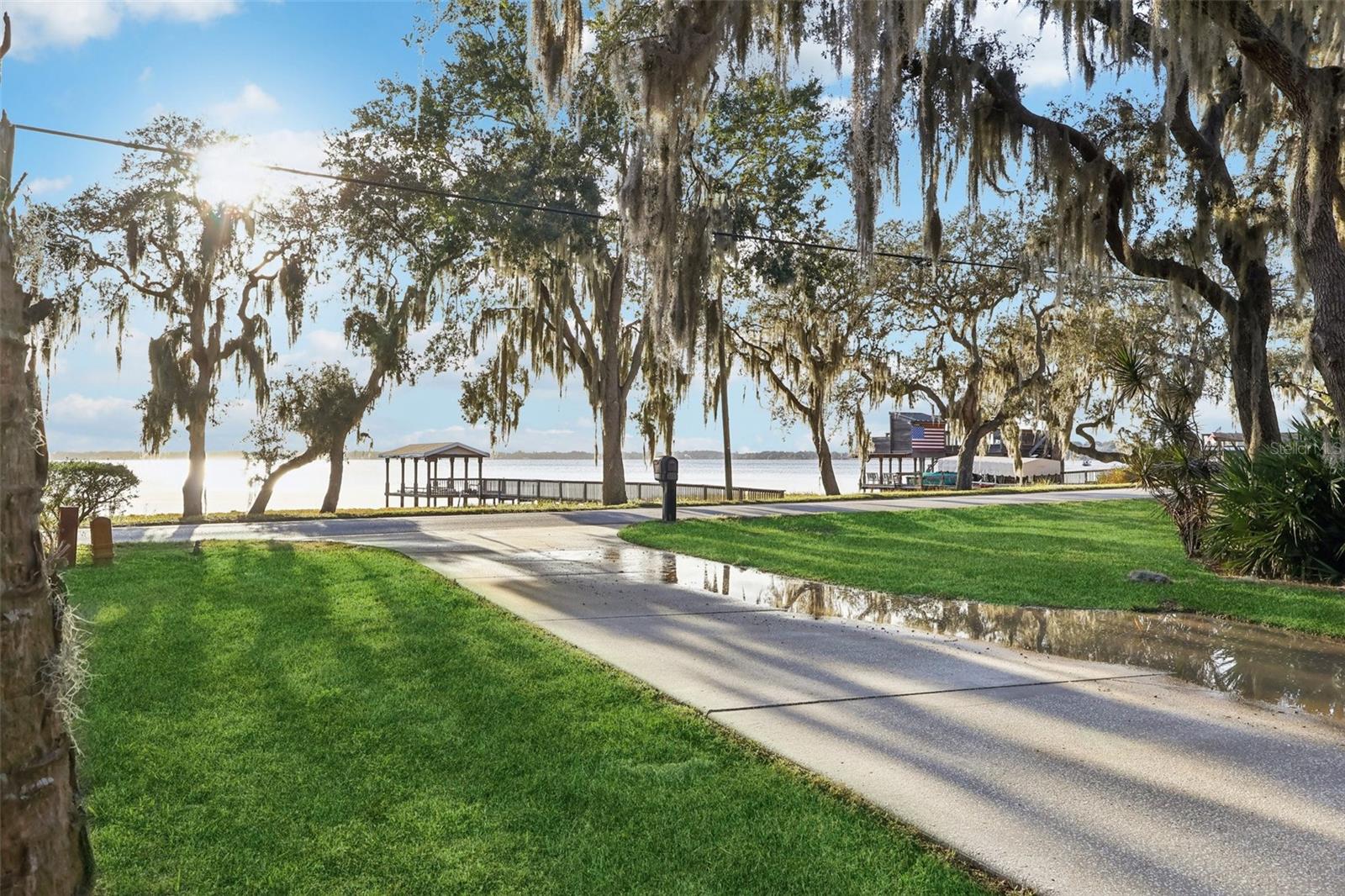 Image 53 of 68 For 16400 Lakeshore Drive