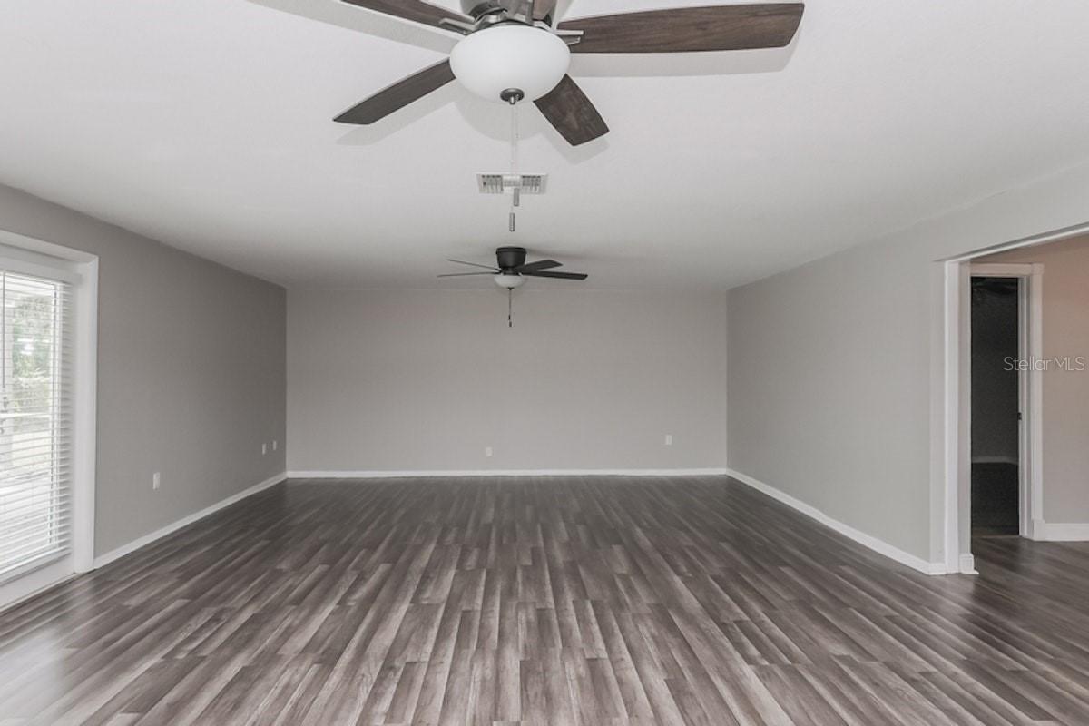 Image 4 of 14 For 4400 Old Colony Road