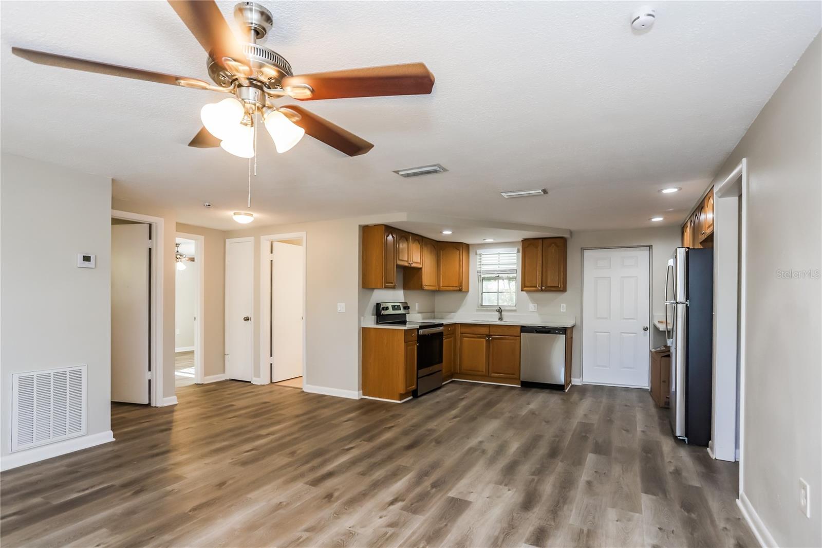 Image 3 of 16 For 2922 Java Plum Avenue