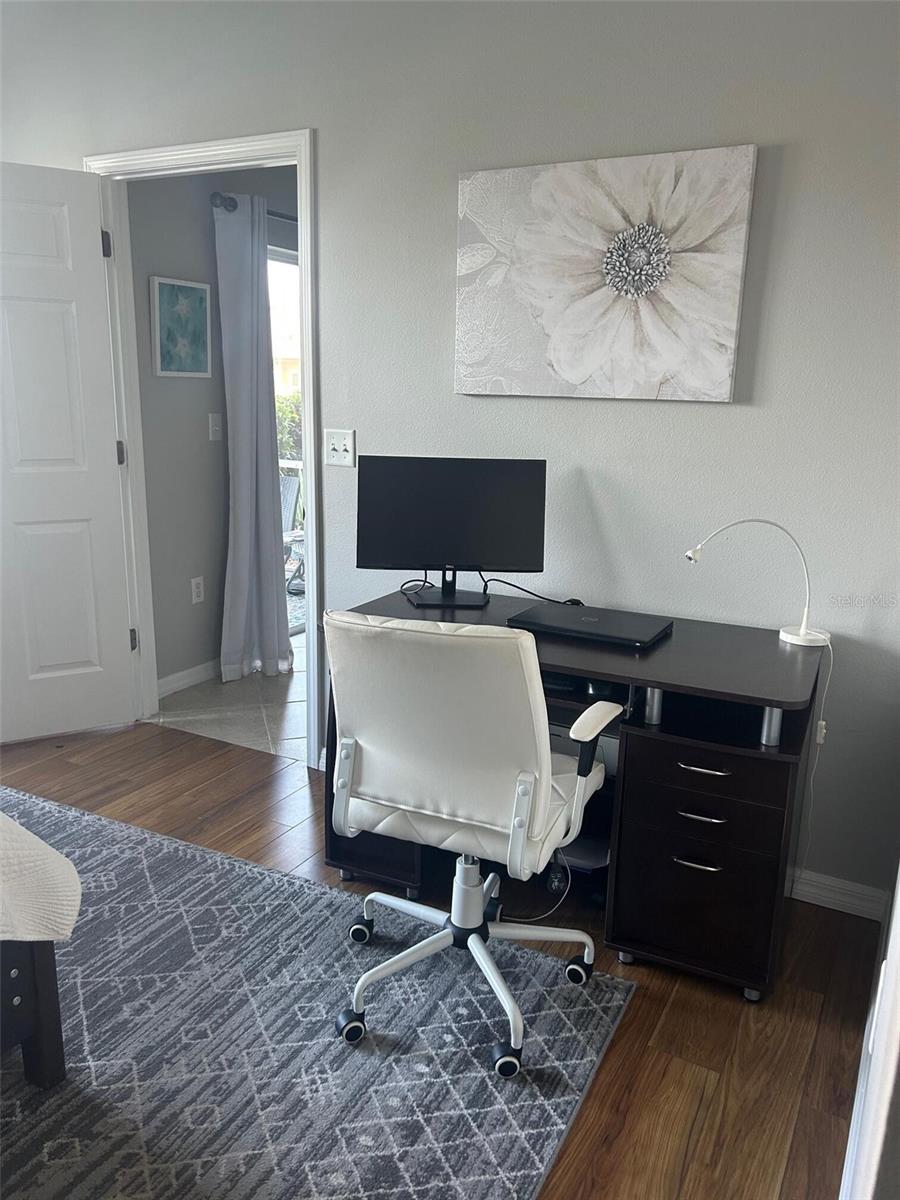 Image 16 of 27 For 3672 Parkridge Circle 27-106