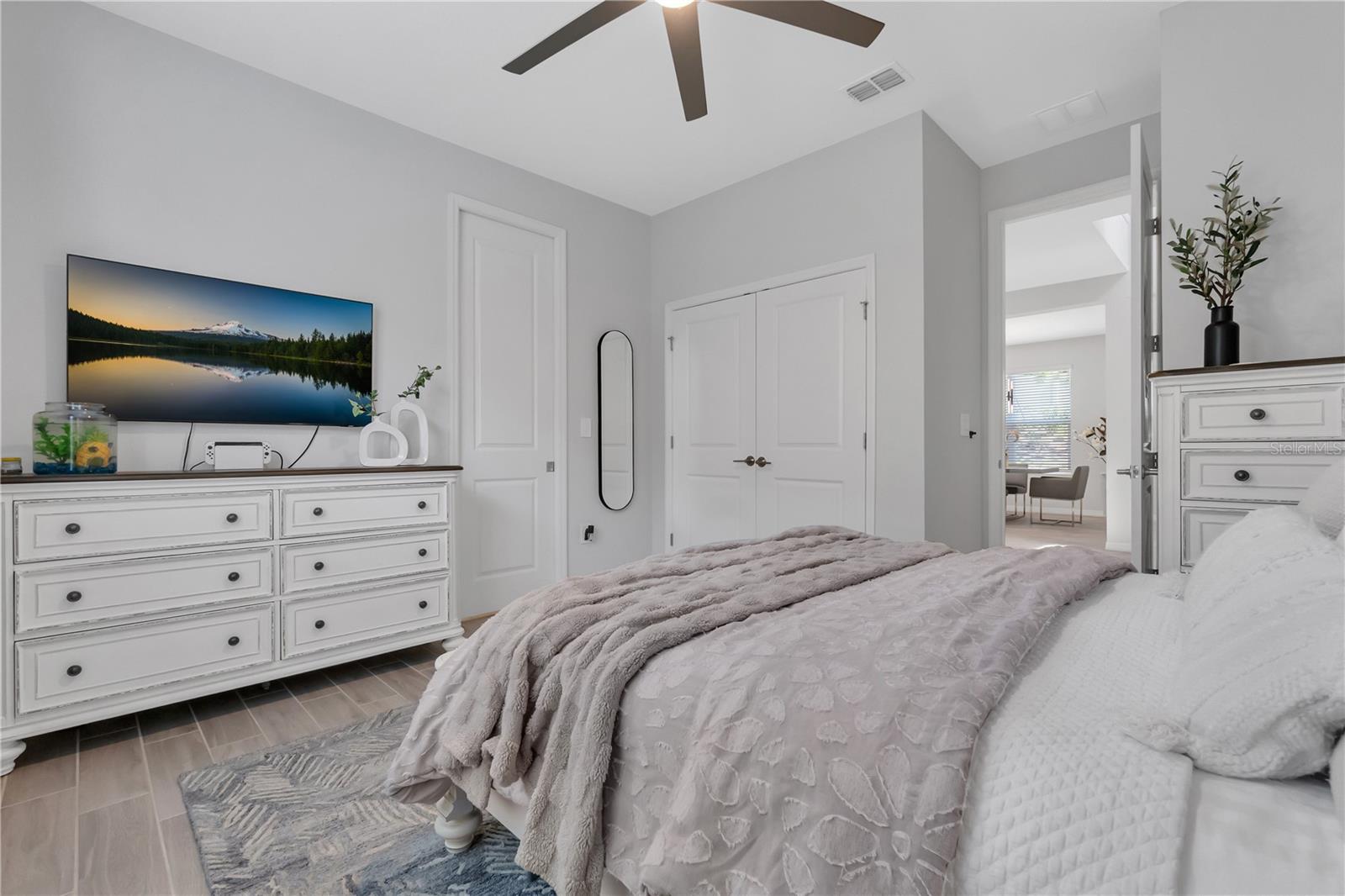 Image 19 of 44 For 2845 High Pointe Street