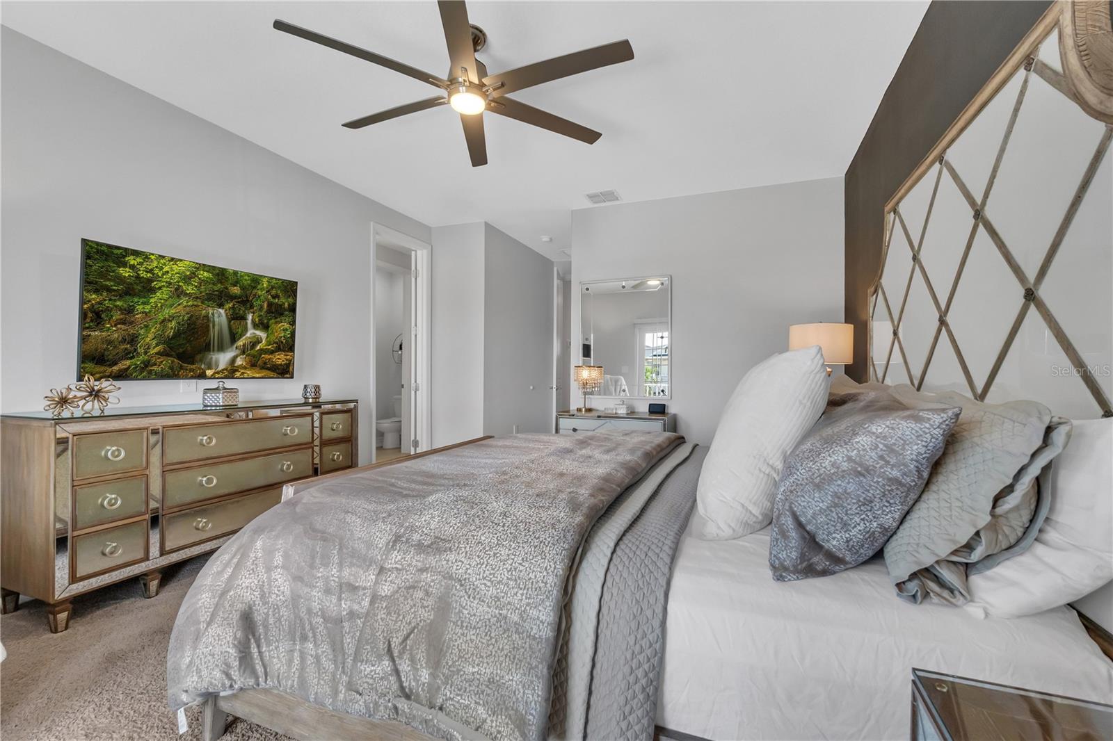 Image 23 of 44 For 2845 High Pointe Street