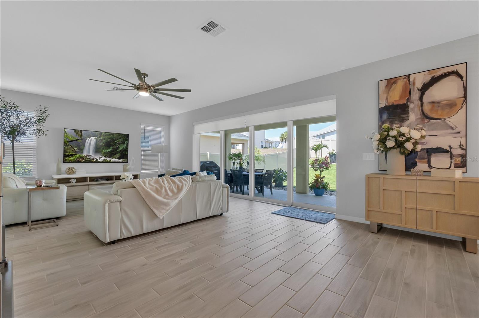 Image 6 of 44 For 2845 High Pointe Street