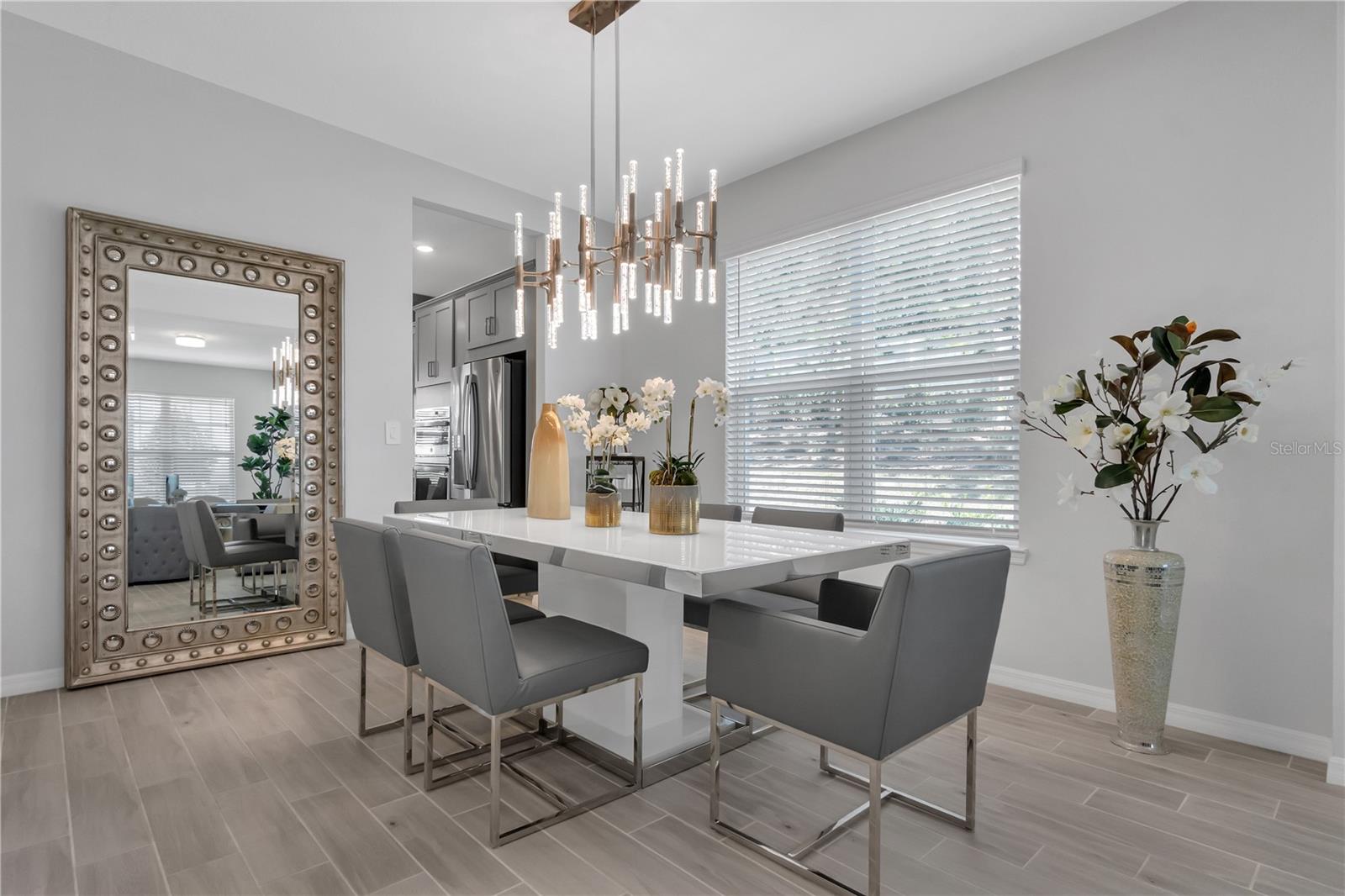 Image 8 of 44 For 2845 High Pointe Street