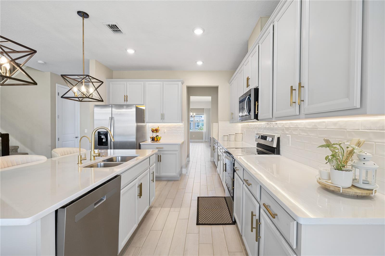 Image 19 of 68 For 2352 Bear Peak Road