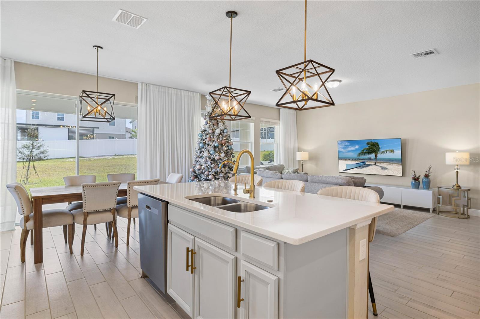 Image 24 of 68 For 2352 Bear Peak Road