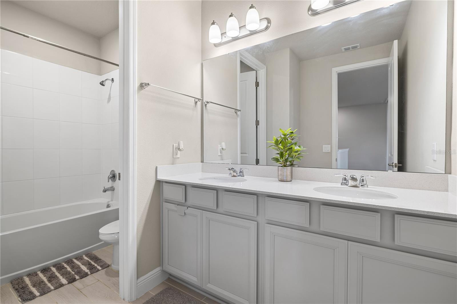 Image 37 of 68 For 2352 Bear Peak Road