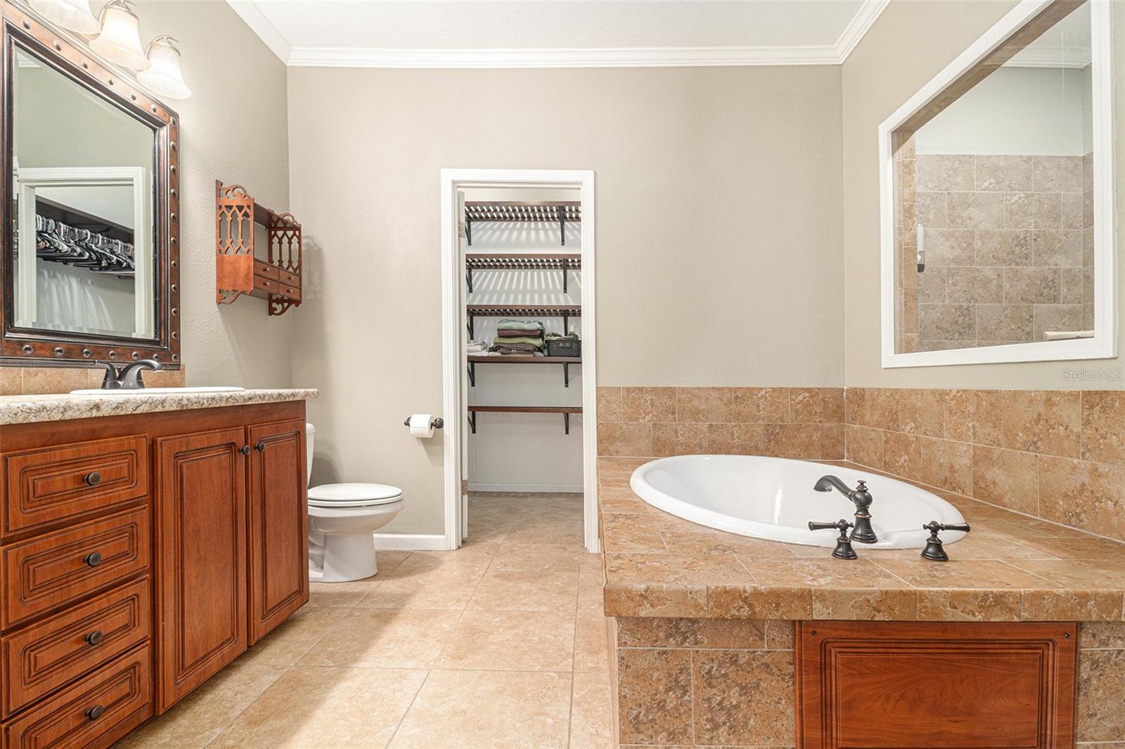 Image 18 of 48 For 1395 Palm Way