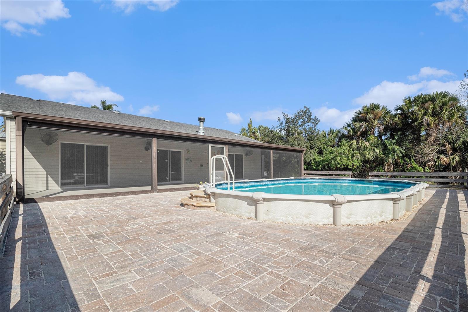 Image 26 of 48 For 1395 Palm Way